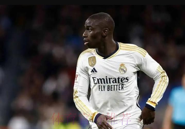 马卡:门迪恢复正常训练 战马竞有望直接重回首发